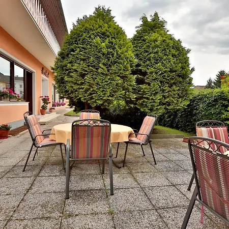 Hotel Reineldis *